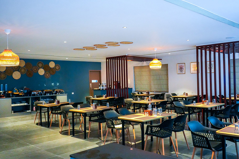casa-hotel Casa Hotel & Suites Hotel Dining Hall – Nanakramguda