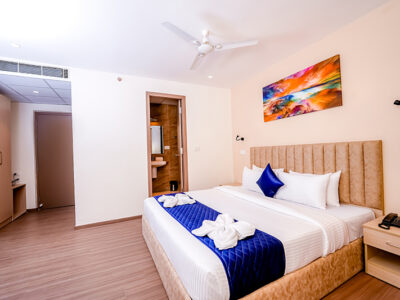 Casa Hotel & Suites suite room interior view