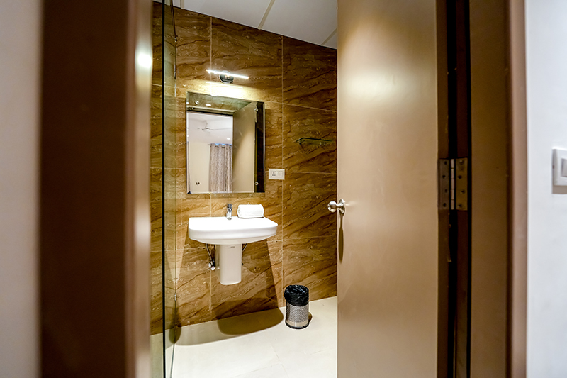 casa-hotels-room-suite-4 Hotel reception lobby – Casa Hotel & Suites