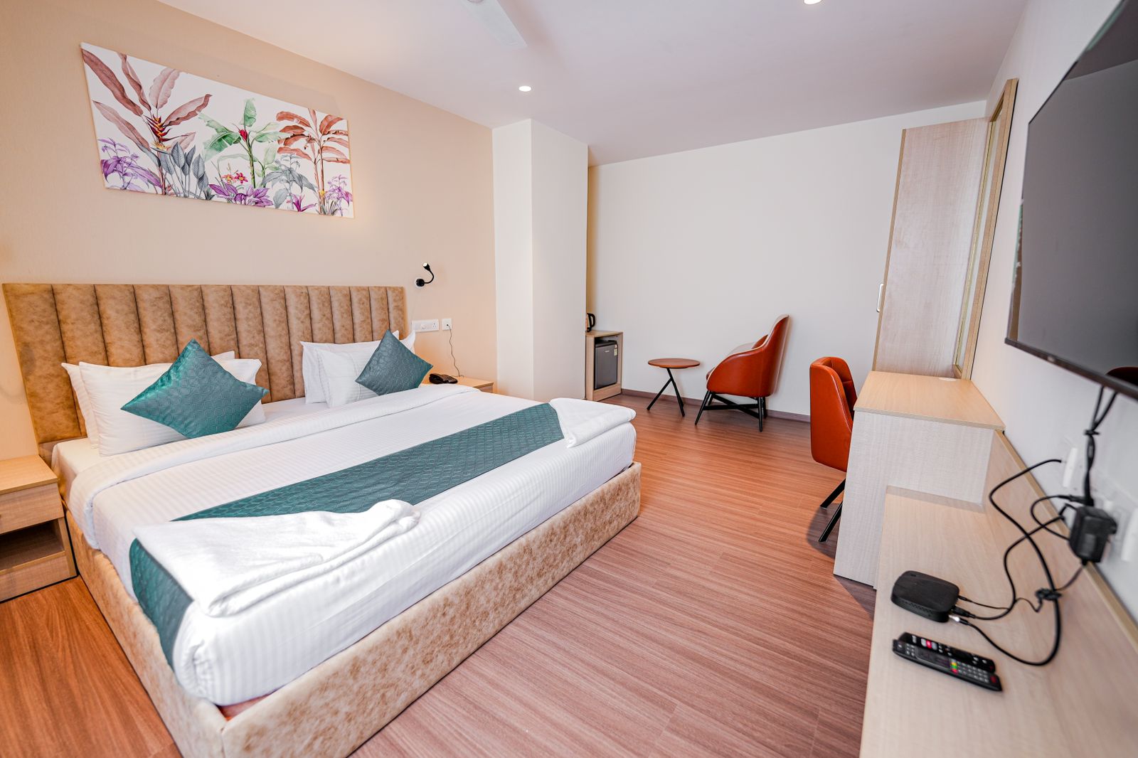 Executive room at Casa Hotel & Suites Nanakramguda near US Consulate